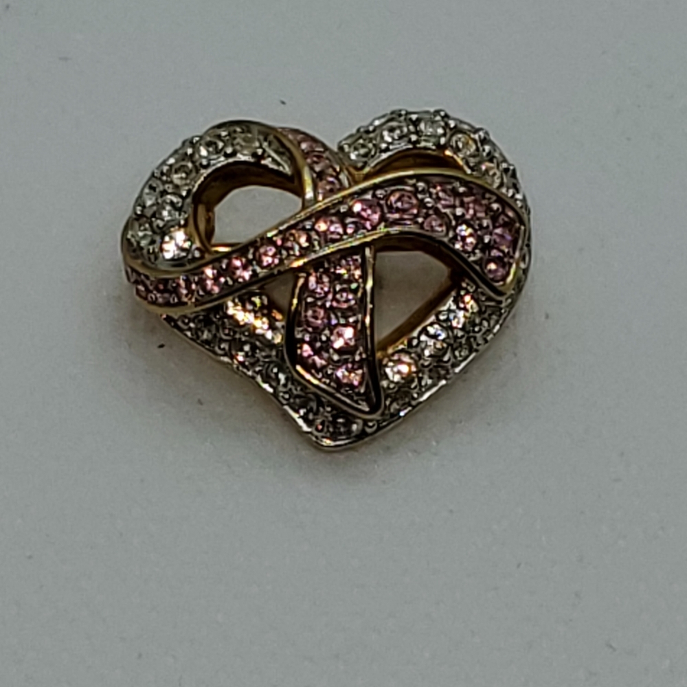 BEAUTIFUL SWAROVSKI CRYSTAL BREAST CANCER PIN
